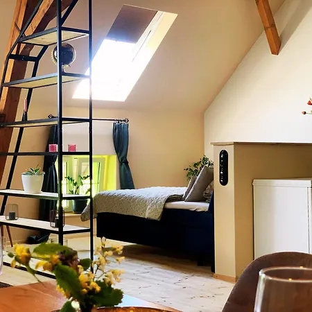 Stilvoll Eingerichtetes In Historischem Bauernhaus, Voll Ausgestattet Inmitten Der Auf 75 Qm *