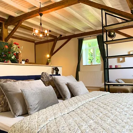 Apartment Stilvoll Eingerichtetes In Historischem Bauernhaus, Voll Ausgestattet Inmitten Der Auf 75 Qm Waldshut-Tiengen
