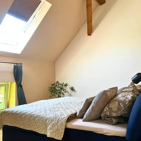 Stilvoll Eingerichtetes In Historischem Bauernhaus, Voll Ausgestattet Inmitten Der Auf 75 Qm Apartmán