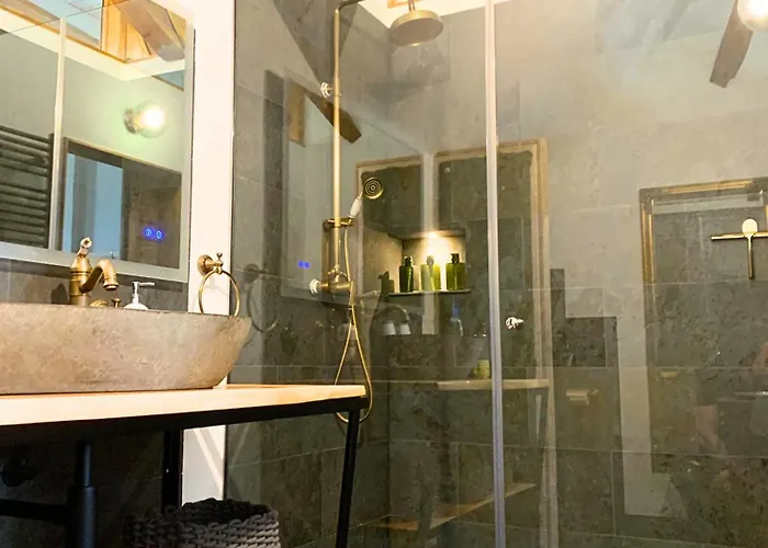 Апартаменты Stilvoll Eingerichtetes In Historischem Bauernhaus, Voll Ausgestattet Inmitten Der Auf 75 Qm Вальдсхут-Тинген