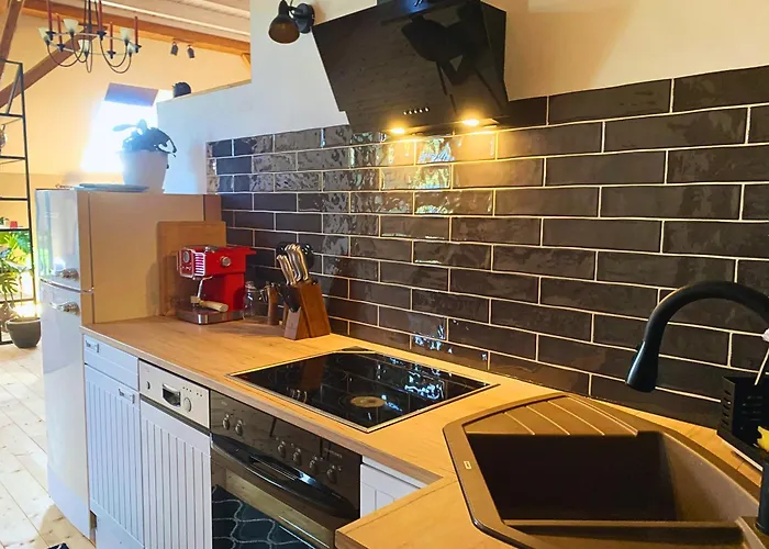 Апартаменты Stilvoll Eingerichtetes In Historischem Bauernhaus, Voll Ausgestattet Inmitten Der Auf 75 Qm